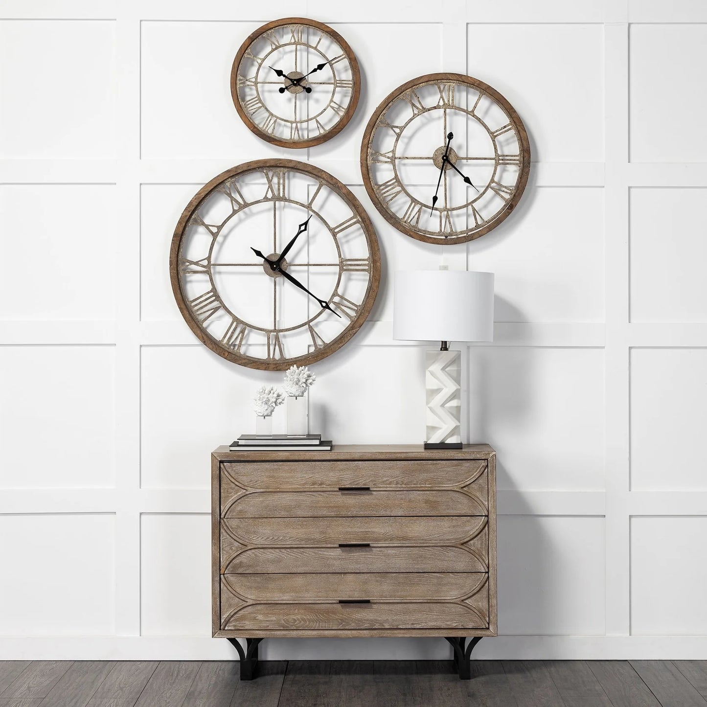 Mething Oversized Farmhouse Wall Clock – Rustic Wood and Metal Design with Large Roman Numerals for Timeless Appeal