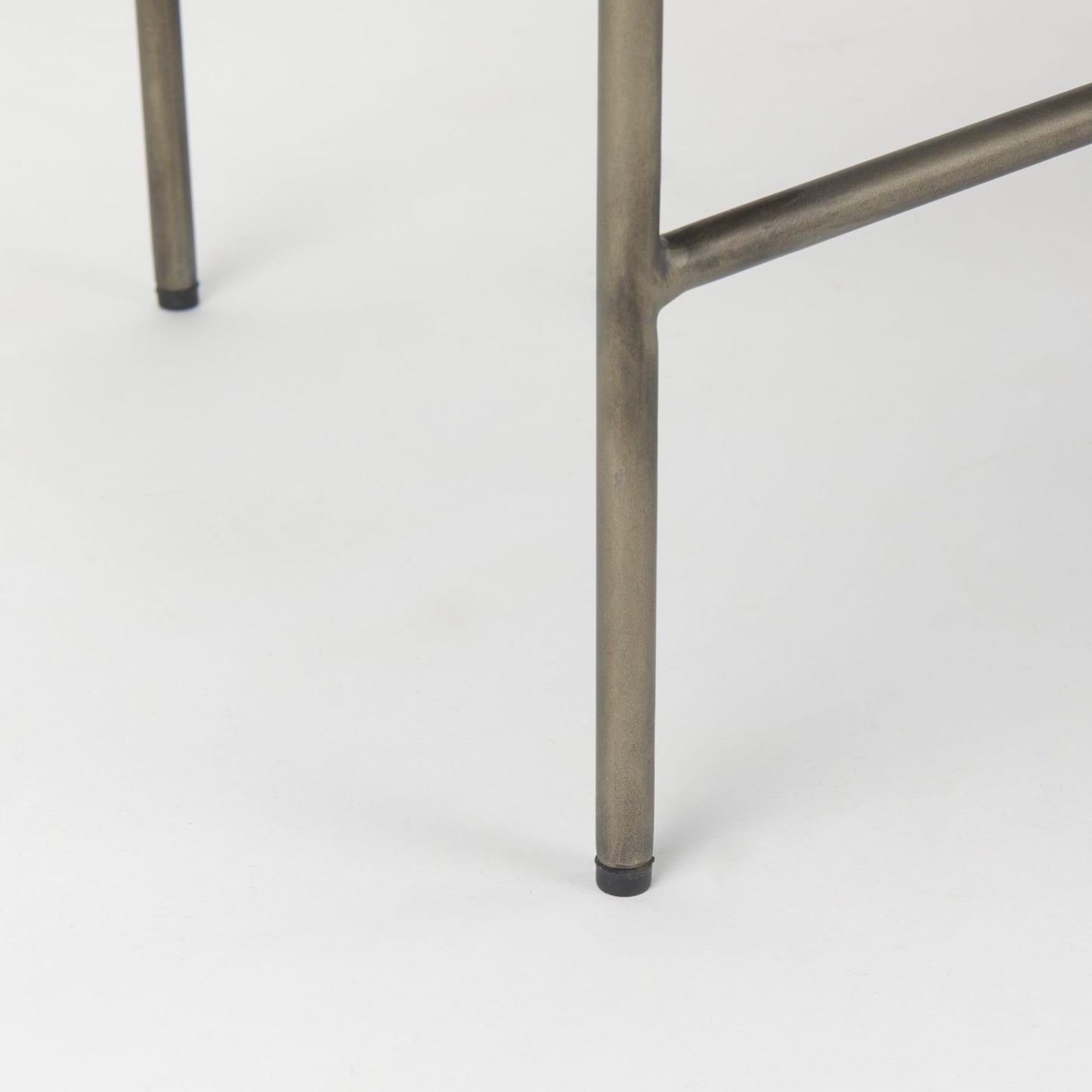 Avery Off-White Upholstered Accent Bench – Modern Metal Base Design