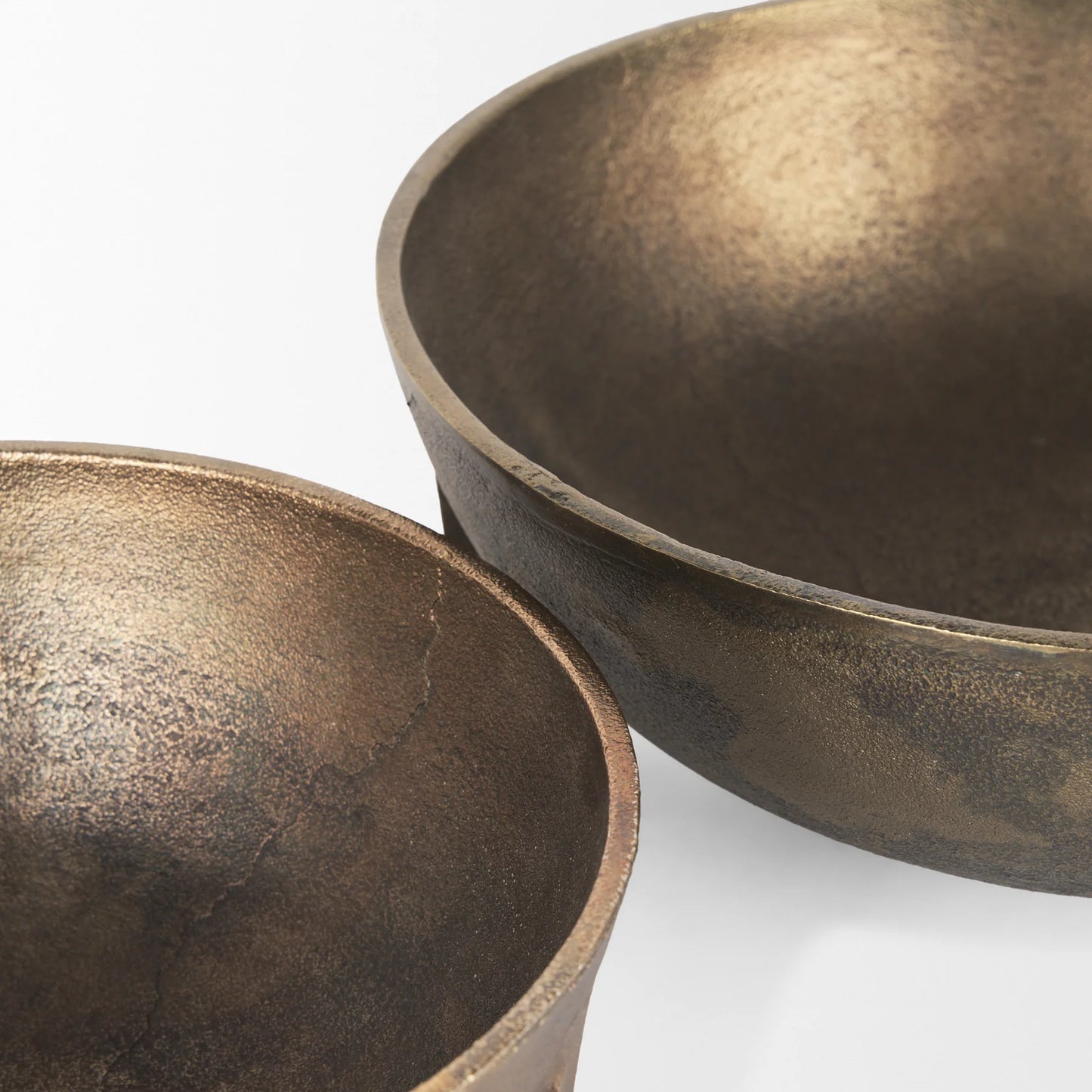 Quita Large Gold Decorative Bowls – Set of 2 Stylish Metallic Accents for Elegant Home Décor & Entertaining