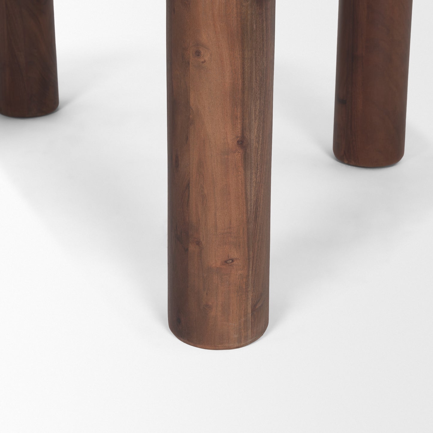 Soma 48" Red Brown Acacia Wood Round Dining Table for a Warm and Stylish Dining Experience