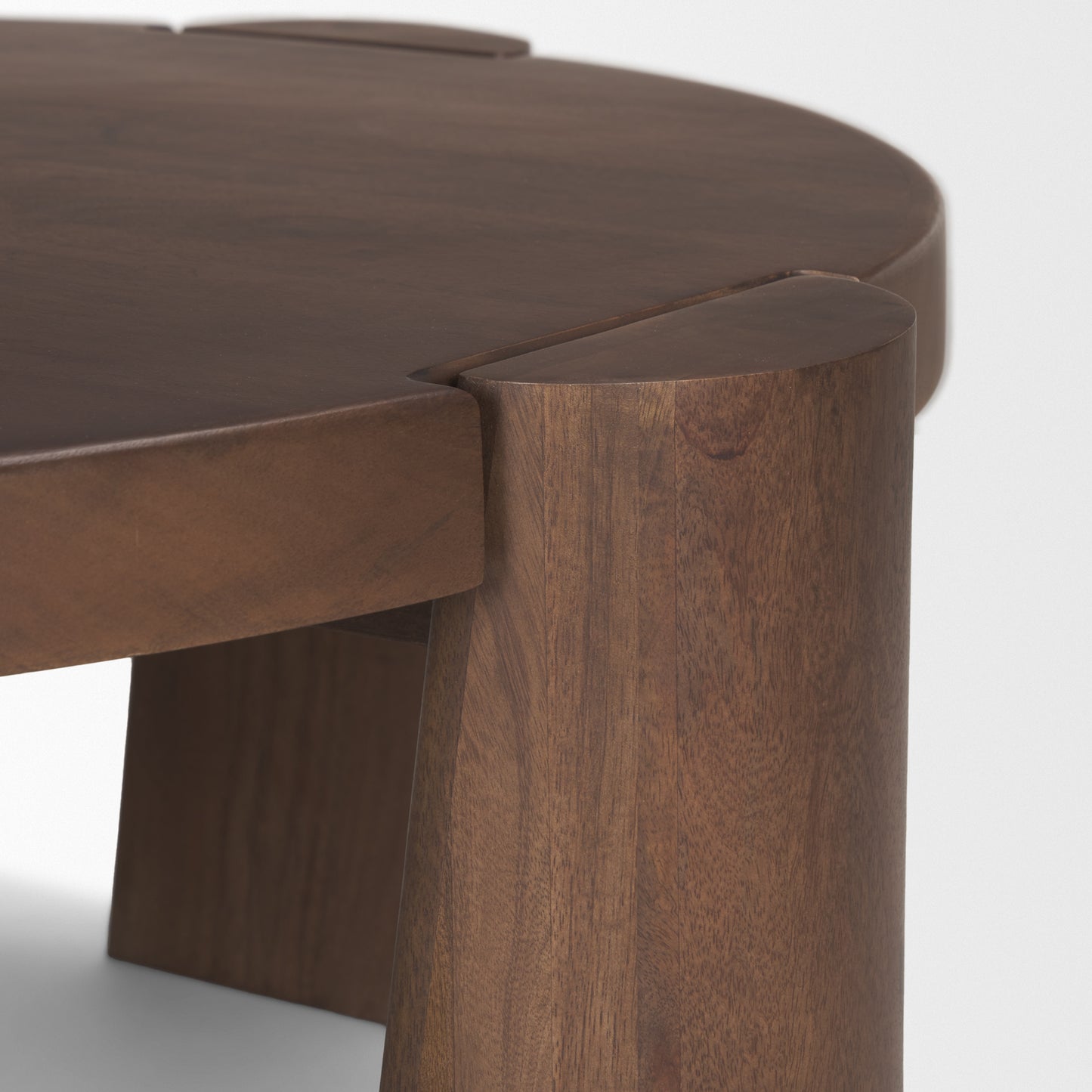 Tammar Round Wood Coffee Table with Tapered Legs - Stylish and Modern Living Room Accent