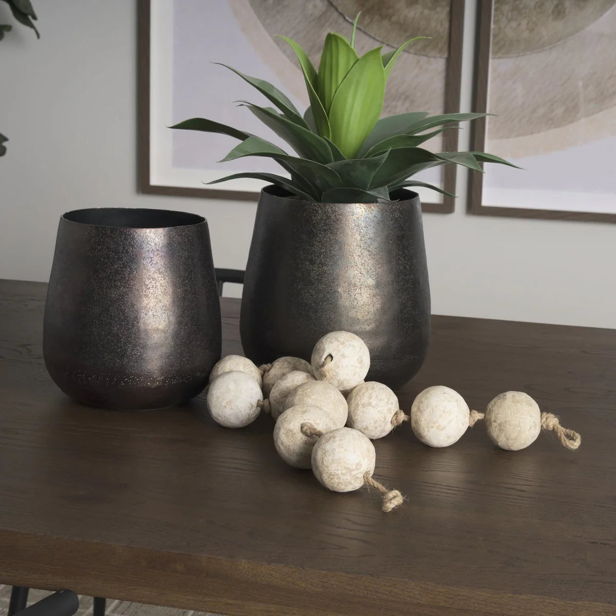 Varamala Hand-Crafted Paper Mache Sphere Garland β Eco-Friendly 12 Bead String for Elegant Decor - Beige