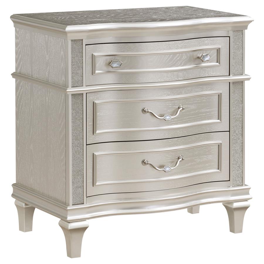 Evangeline 4-Piece Upholstered Platform Bedroom Set β Ivory & Silver Oak Finish for Luxurious Comfort and Timeless Elegance