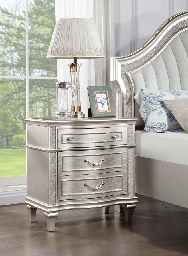Evangeline 3-Drawer Nightstand β Silver Oak Finish for Glamorous Design and Practical Bedroom Storage