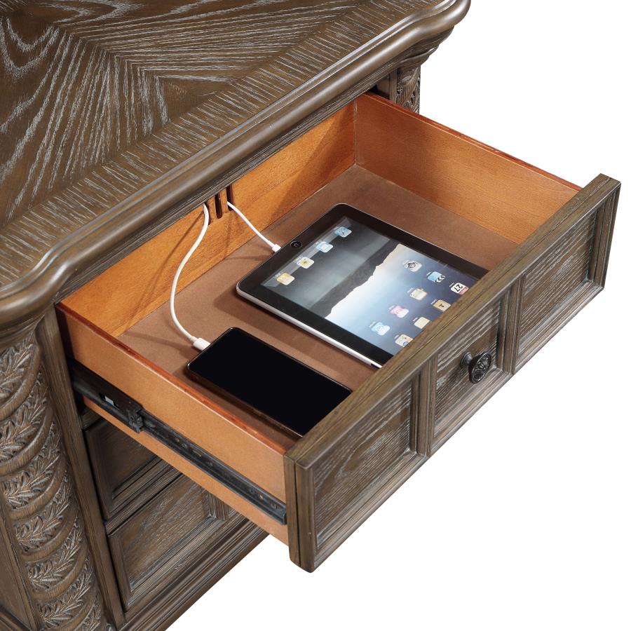 Emmett 3-Drawer Nightstand in Walnut - Classic and Elegant Design with Ample Storage for a Timeless Bedroom Look
