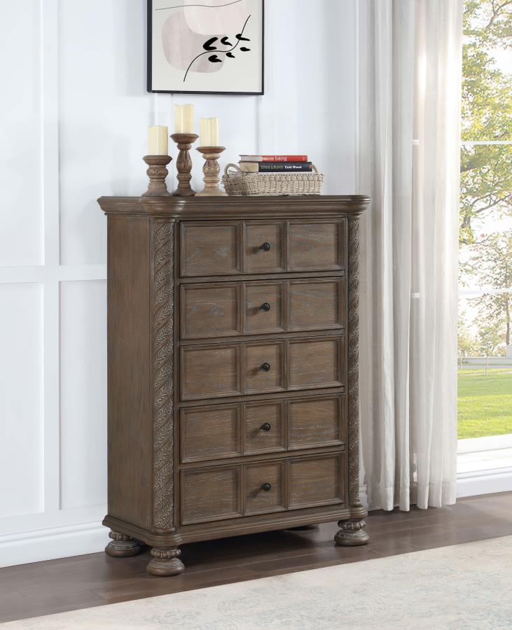 Emmett 5-Drawer Chest in Walnut - Stylish and Functional Storage with a Classic Design for a Timeless Bedroom Look DISC