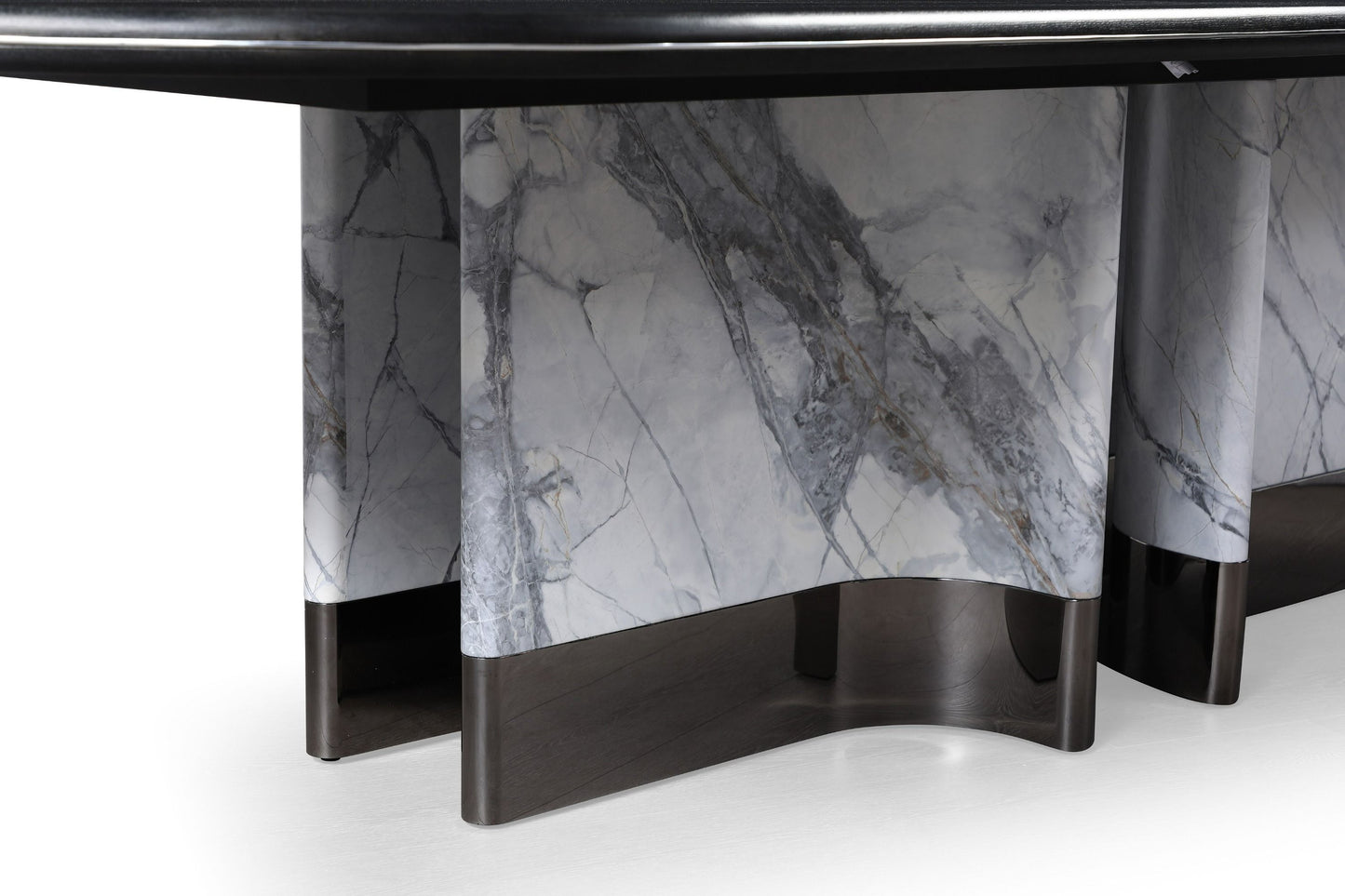 Modrest Renfew Modern Black Oak and Faux Marble Oval Dining Table for Stylish and Elegant Dining Rooms
