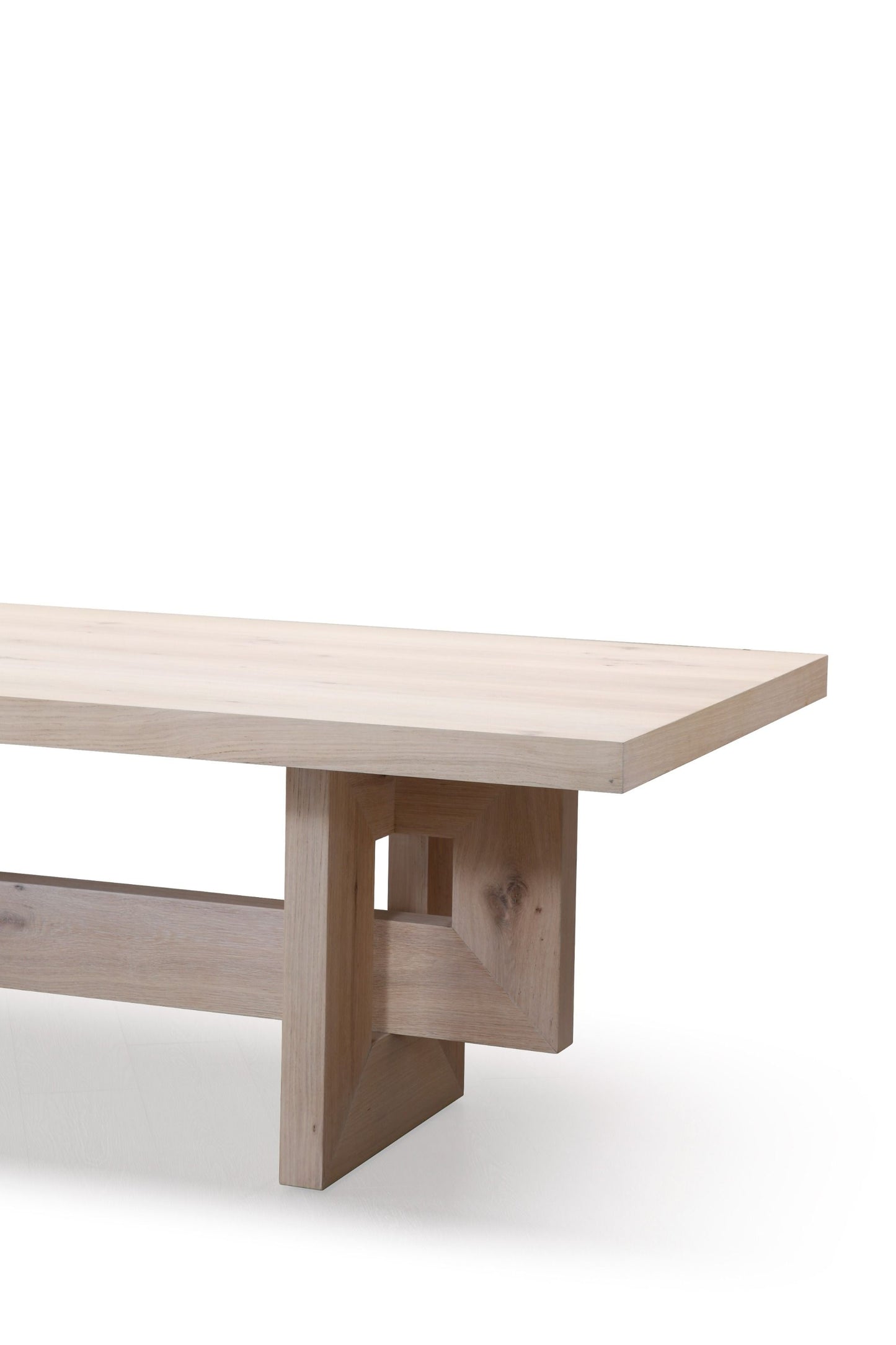 Modrest Mineloa Modern Natural White Oak Dining Table - Elegant and Spacious Dining Solution for a Contemporary Home