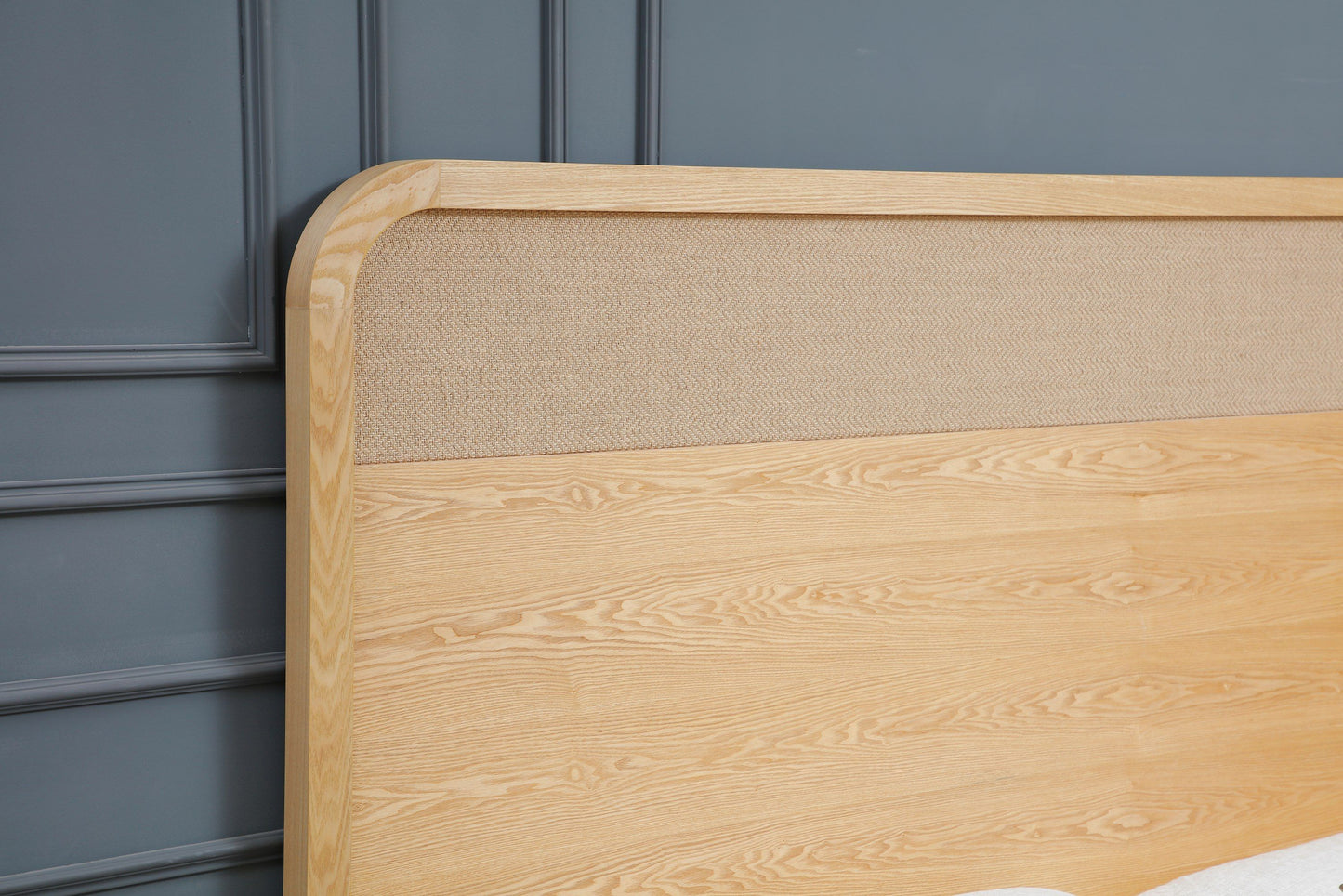 Modrest Gavin Modern Natural Ash Rattan Bed Natural Elegance Meets Contemporary Design for a Serene and Stylish Bedroom Retreat
