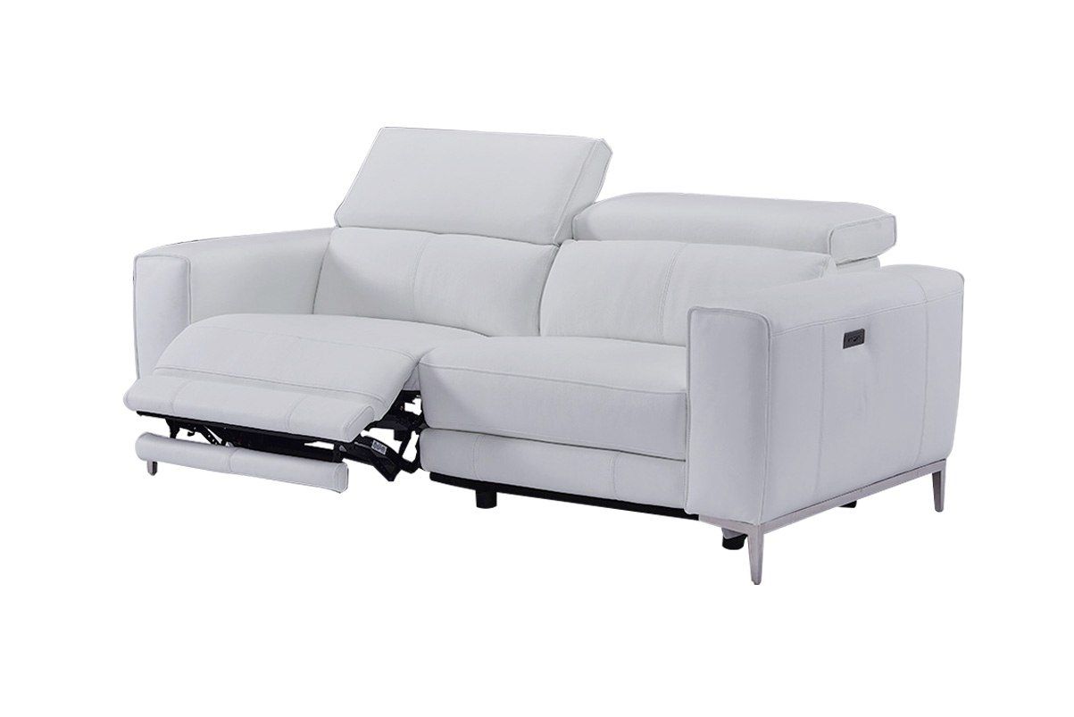 Divani Casa Chignik Modern White Leather Sofa with 2 Recliners - Elegant and Comfortable Seating for Luxurious Living Rooms