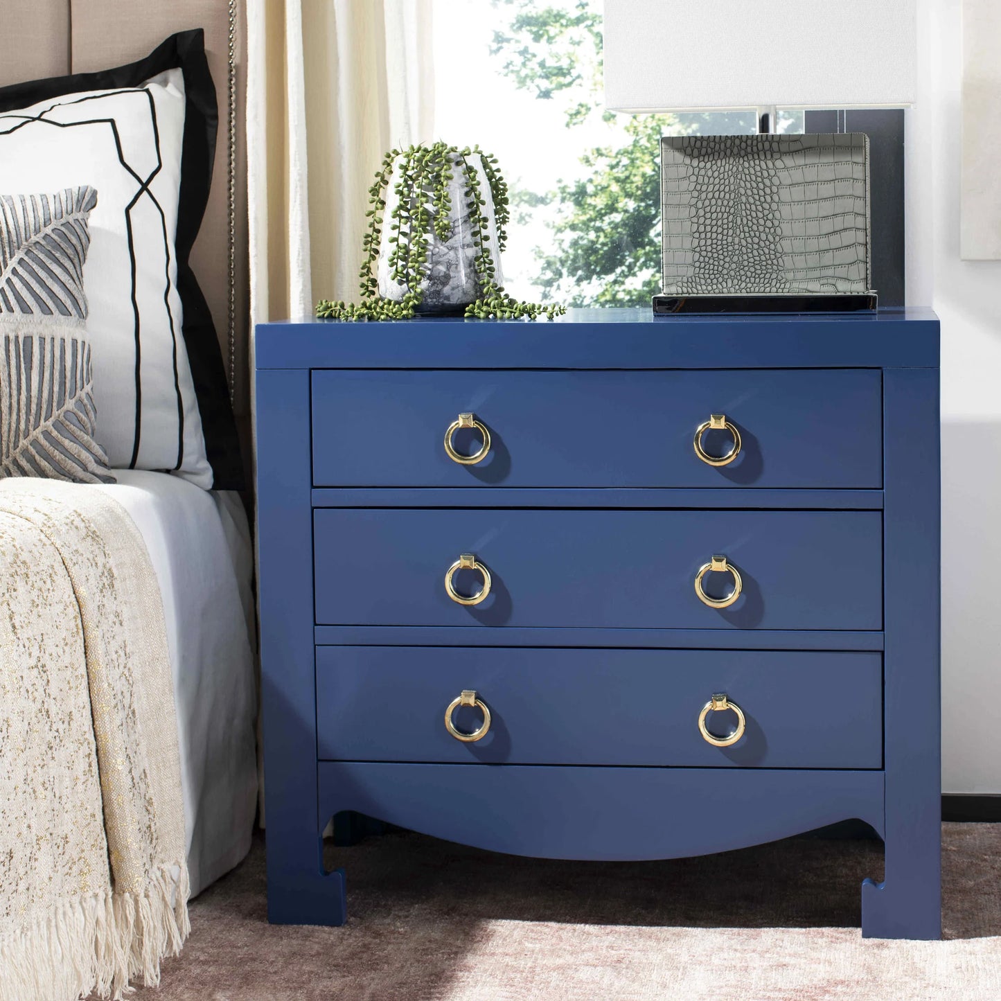 Dion 3-Drawer Chest - Elegant and Functional Storage Solution for Any Room