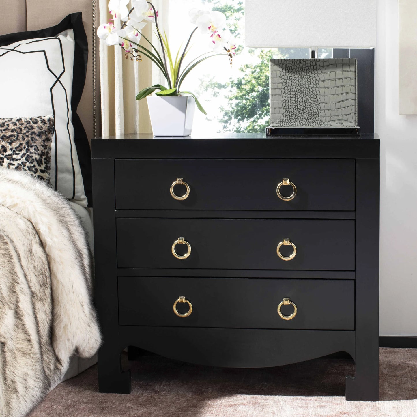 Dion 3-Drawer Chest - Elegant and Functional Storage Solution for Any Room
