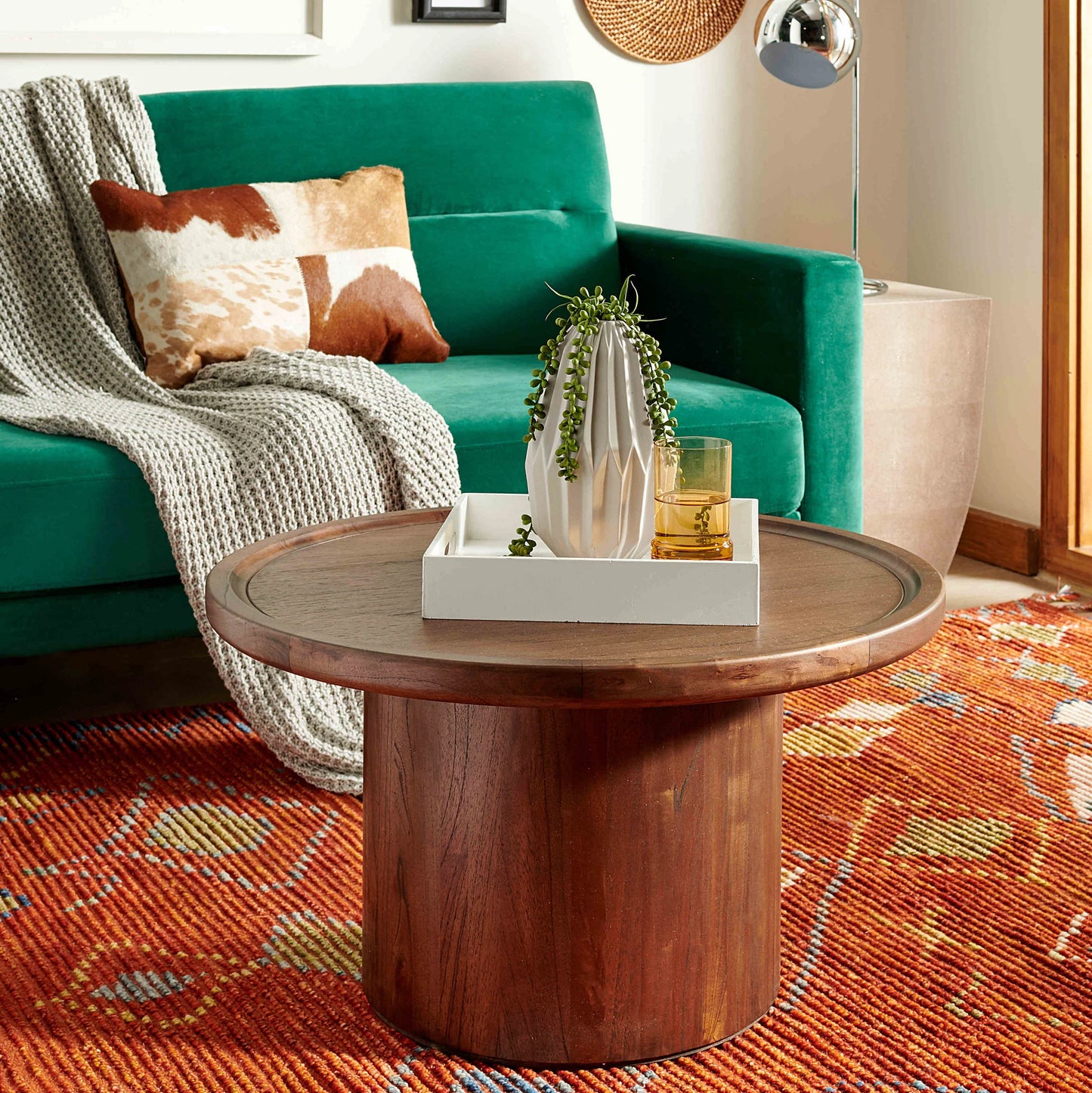 Devin Round Pedestal Coffee Table - Elegant and Modern Centerpiece for Your Living Room