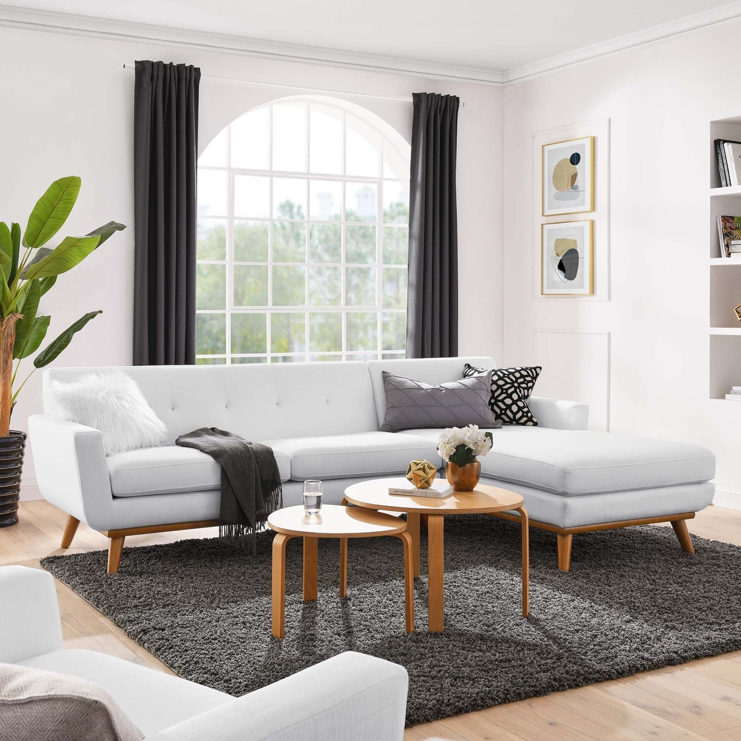 Engage Right-Facing Upholstered Fabric Sectional Sofa – Elevated Comfort with a Modern Twist