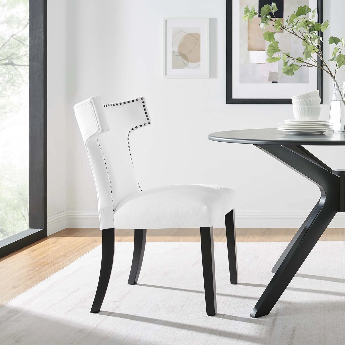Curve Fabric Chair – Cozy Seating with Contemporary Curves