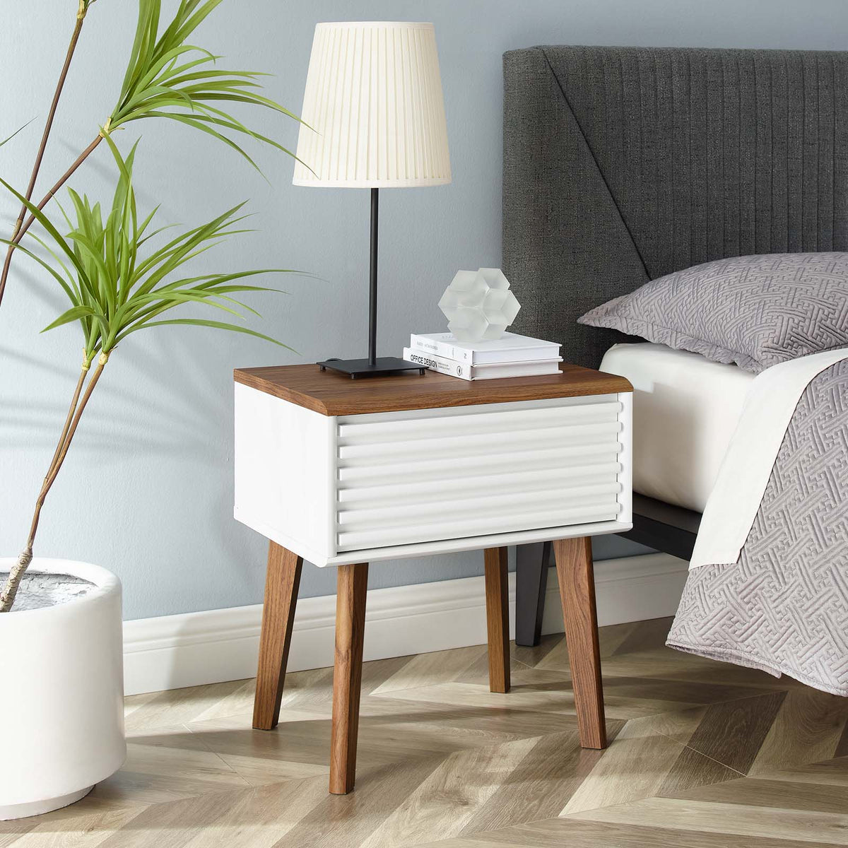 RenRender End Table in Charcoal
