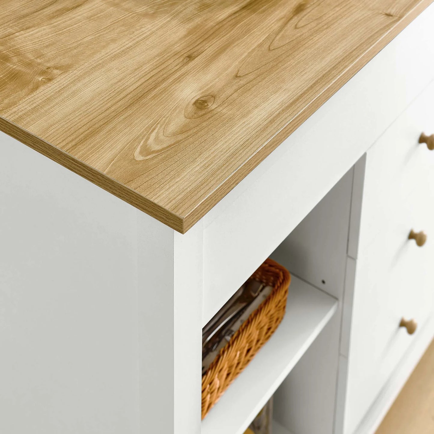 Farmstead Kitchen Island in Oak White – Stylish and Functional Storage Solution for Modern Kitchens
