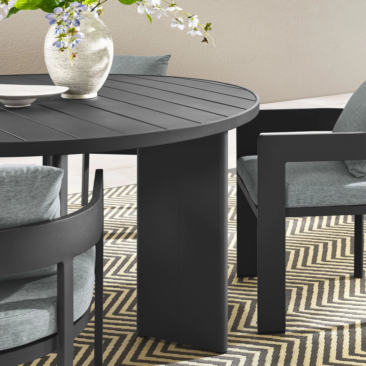 Tahoe 5-Piece Outdoor Patio Dining Set – Sleek Aluminum Table and Chairs for Modern Outdoor Spaces