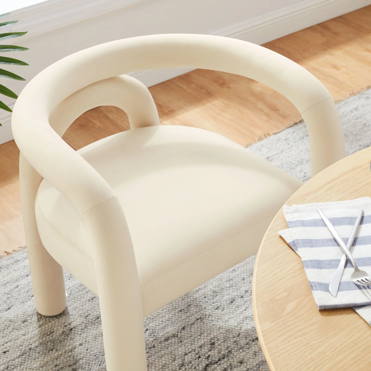 Astrid Performance Velvet Dining Chair – Stylish and Durable Upholstered Chair for Modern Dining Rooms