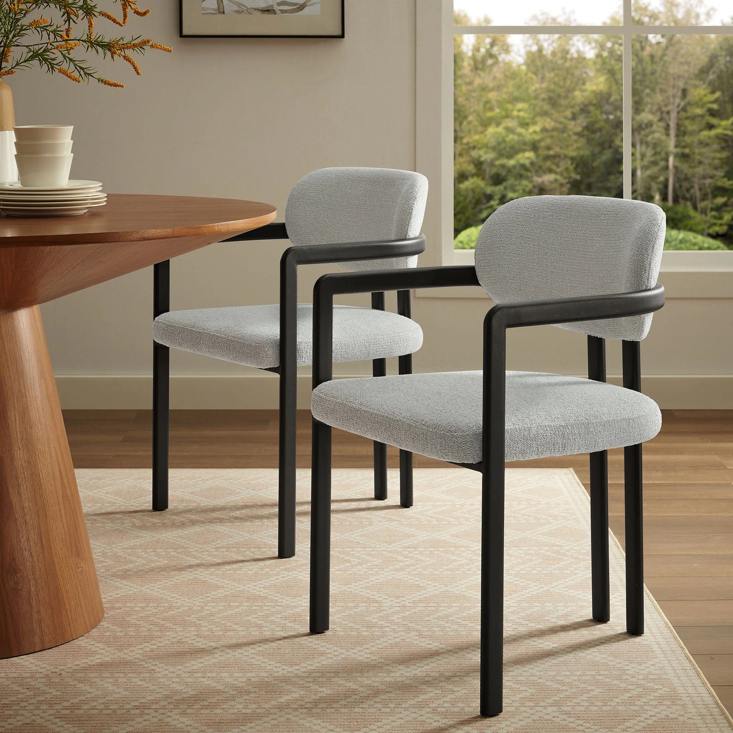 Elio Barrel Fabric Dining Chair – Comfortable Upholstered Seating with Sleek Metal Base for Modern Dining Rooms
