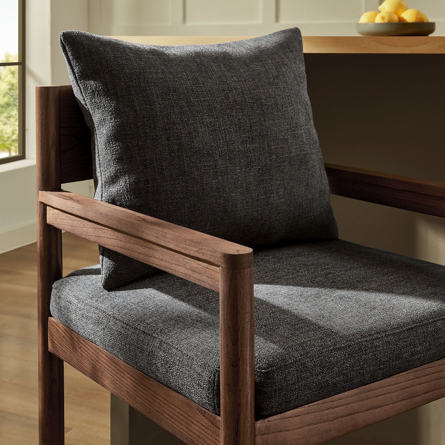 Remington Wood Bar Stool – Classic High Seating for Home Bars and Kitchen Counters