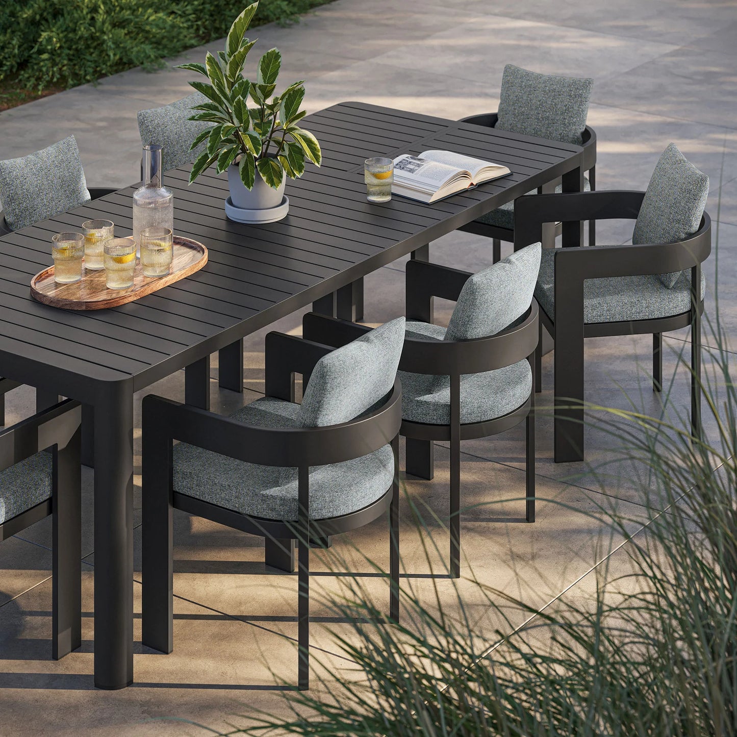 Tahoe 9-Piece Outdoor Aluminum Dining Set – Extendable Table for Spacious Modern Patio Entertaining