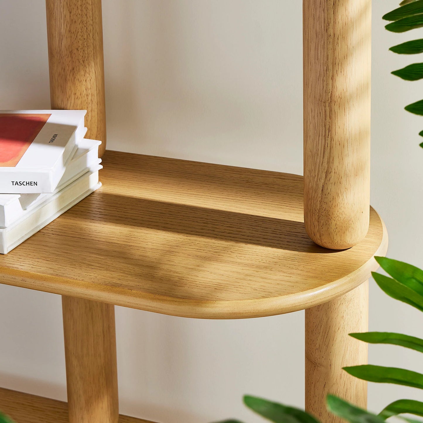 Arcus 4-Tier Oval Wood Bookshelf in Oak – Modern Open Shelf Display Unit