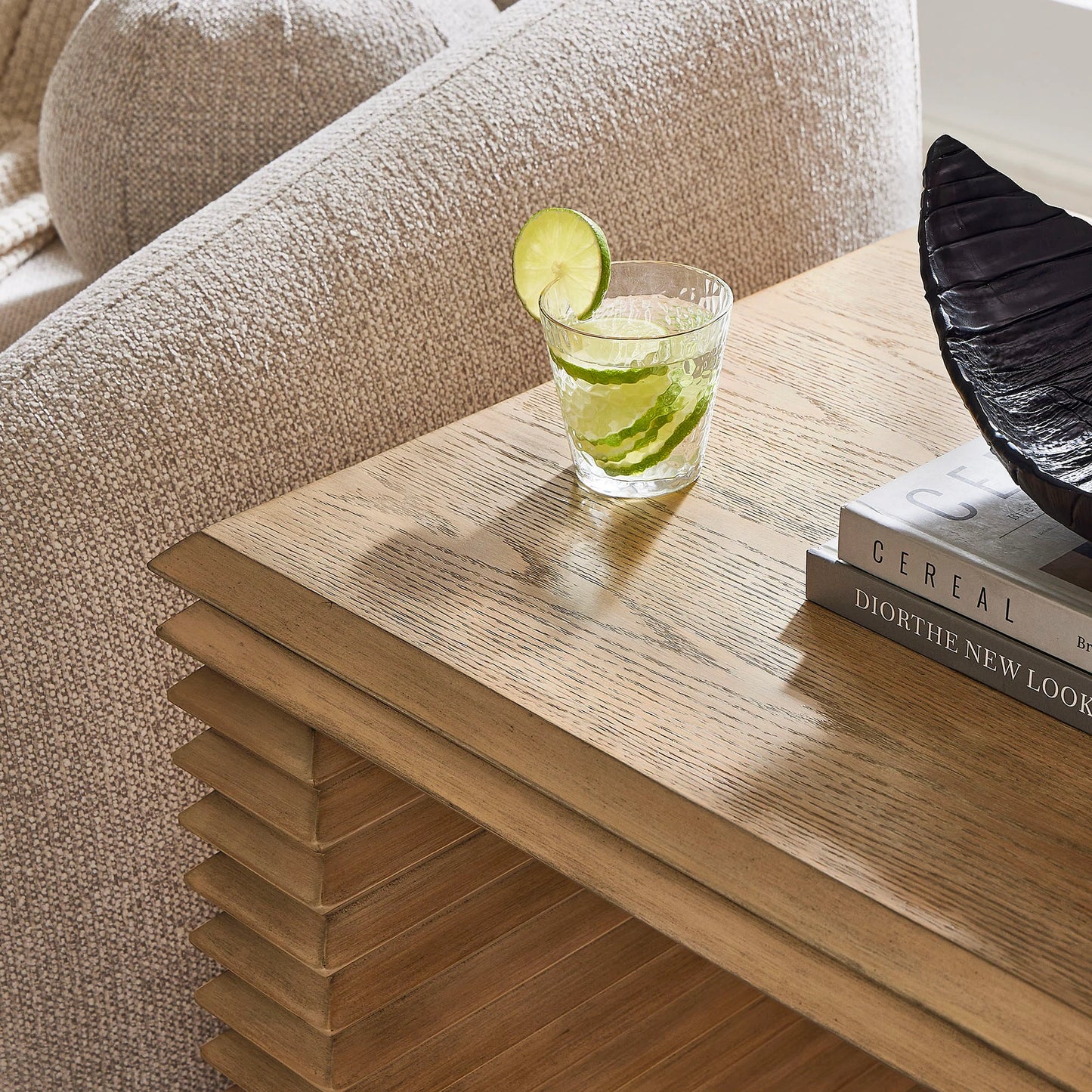 Canto Square 24" Stacked Design End Table in Weathered Oak – Modern Accent Table