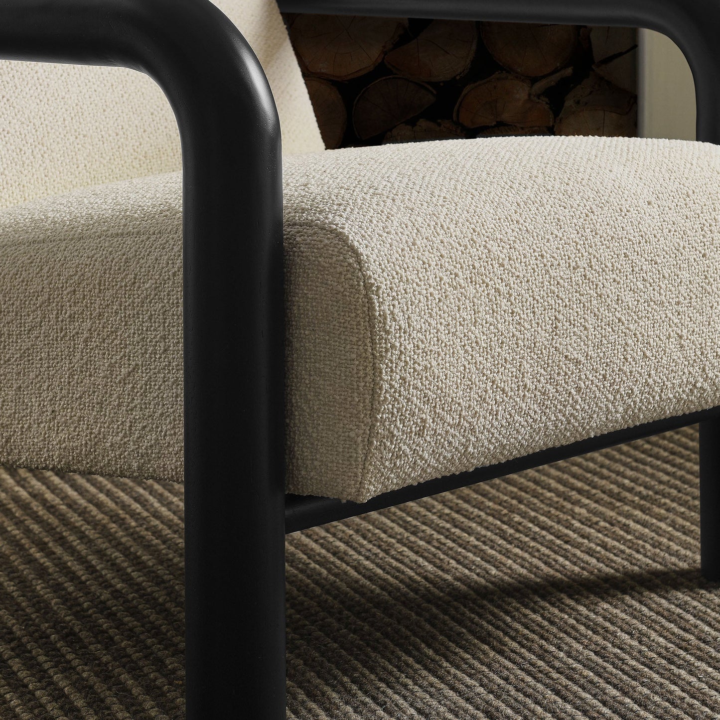 Sereno Boucle Accent Chair – Cozy & Stylish Upholstered Seating