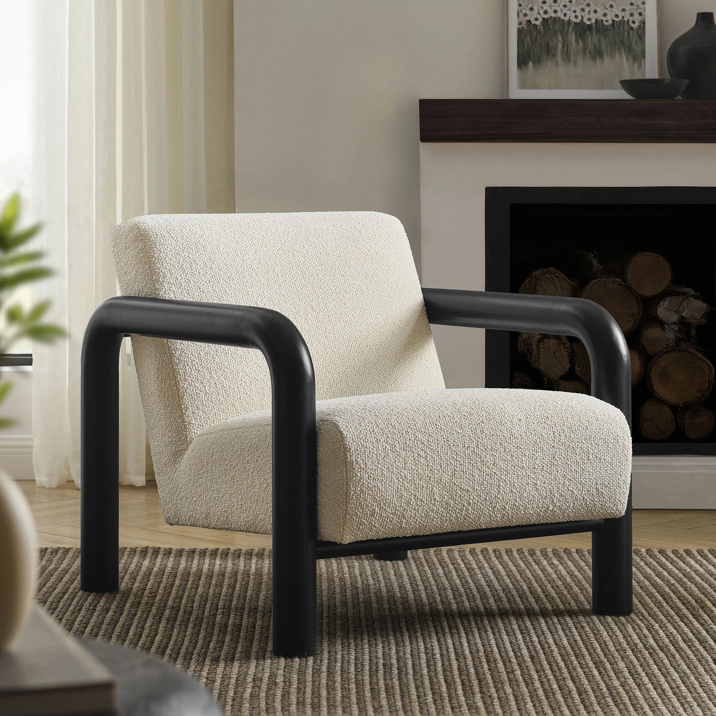 Sereno Boucle Accent Chair – Cozy & Stylish Upholstered Seating