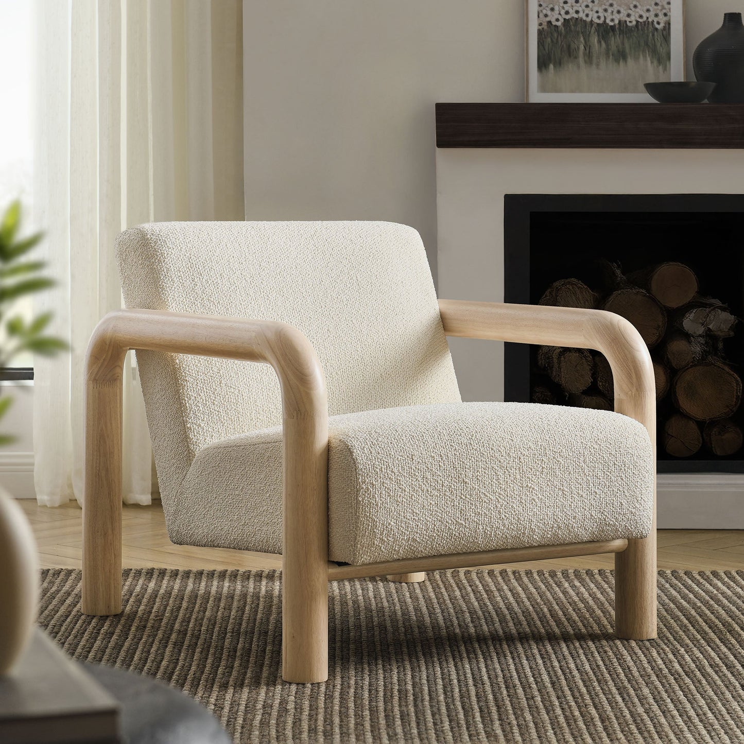 Sereno Boucle Accent Chair – Cozy & Stylish Upholstered Seating