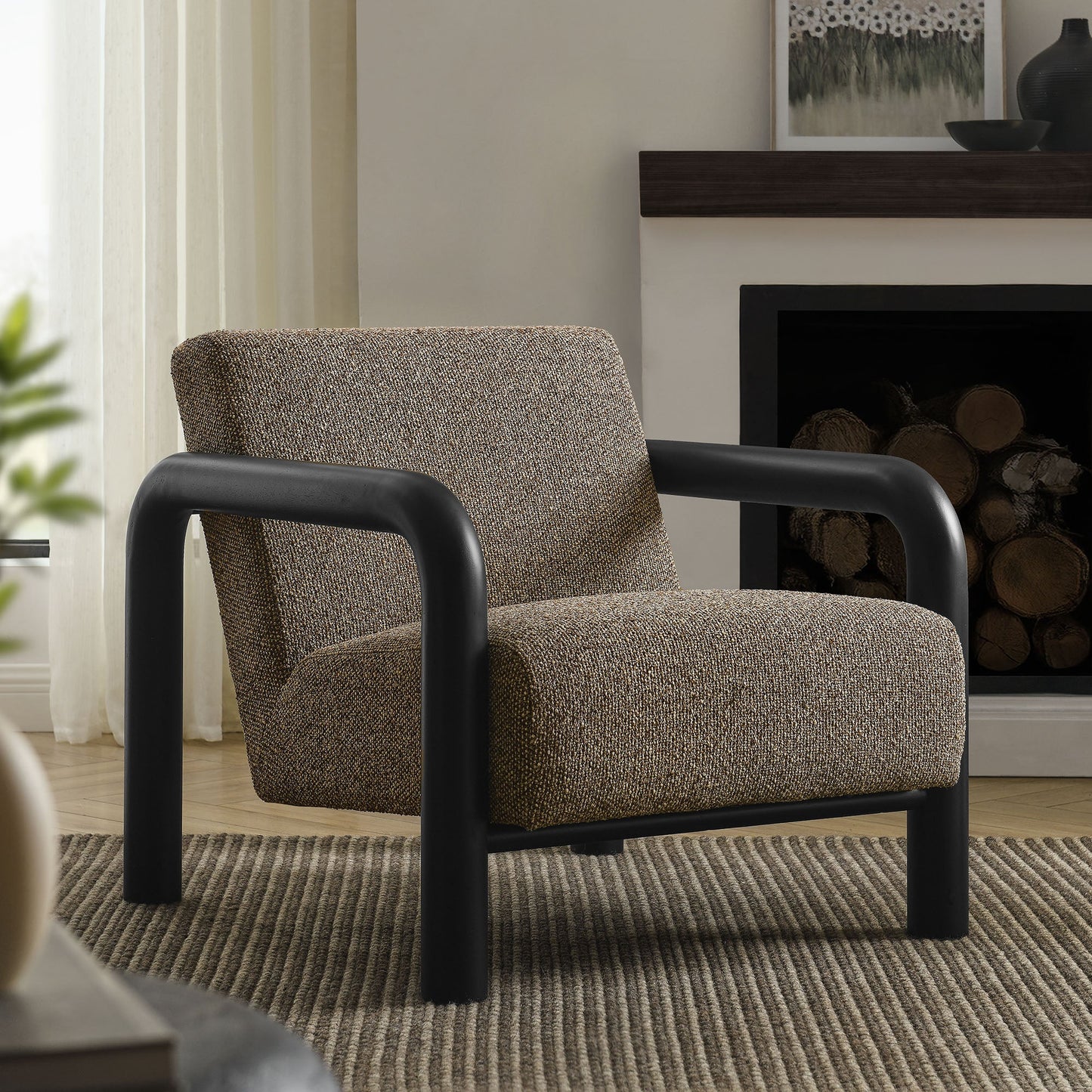 Sereno Boucle Accent Chair – Cozy & Stylish Upholstered Seating