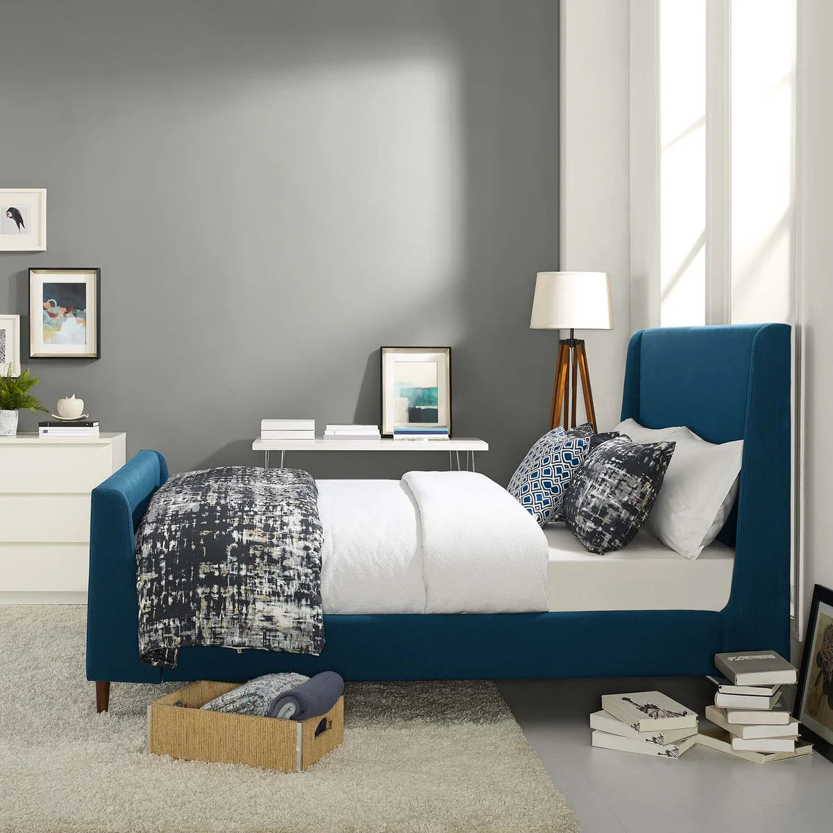 Aubree Upholstered Queen Sleigh Platform Bed – Classic Curved Design with Soft Fabric Finish