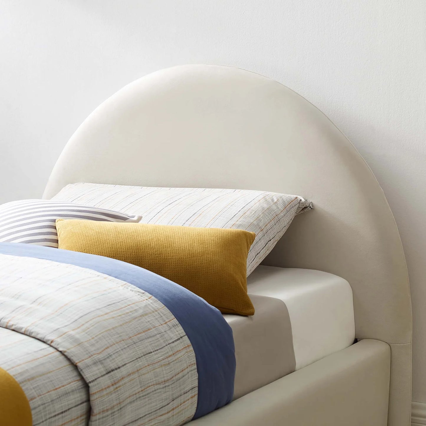 Resort Twin Velvet Platform Bed with Arched Headboard and Foam Padding β Elegant and Comfortable Bedroom Furniture for Modern Spaces