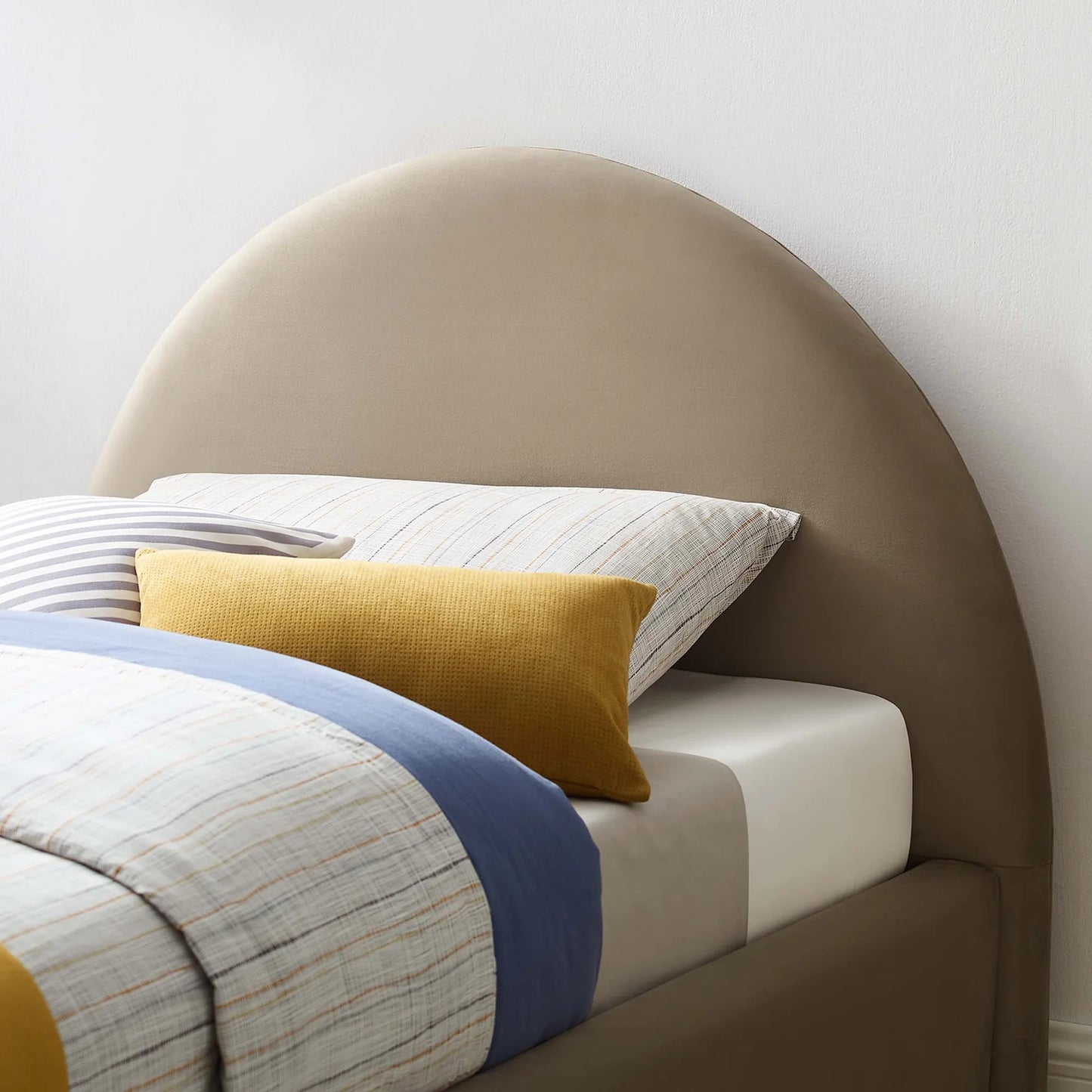Resort Twin Velvet Platform Bed with Arched Headboard and Foam Padding β Elegant and Comfortable Bedroom Furniture for Modern Spaces