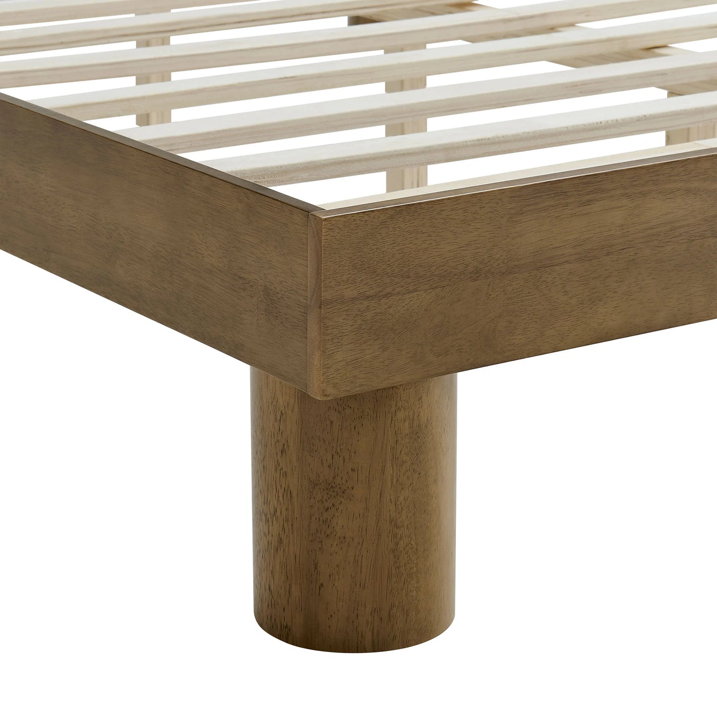 Runa Wood Queen Platform Bed – Modern and Durable Bed Frame for Elegant Bedrooms