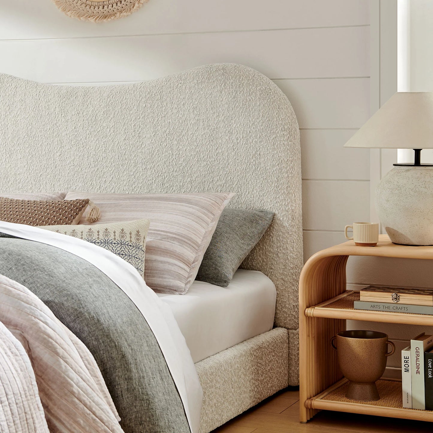 Seluna Boucle Queen Platform Bed – Stylish Upholstered Bed Frame