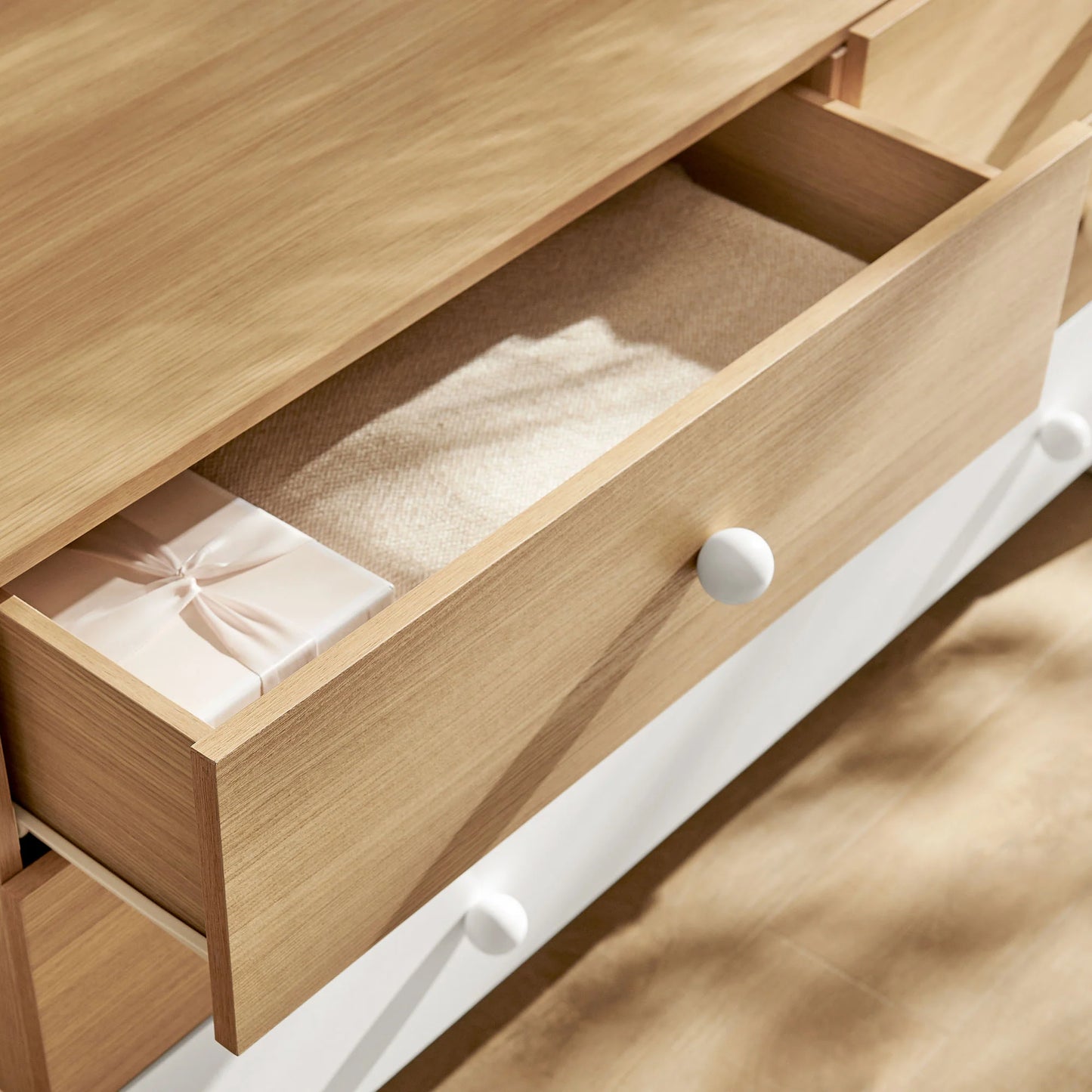 Nolia 6-Drawer Color Block Dresser – Modern Stylish Storage for Bedrooms
