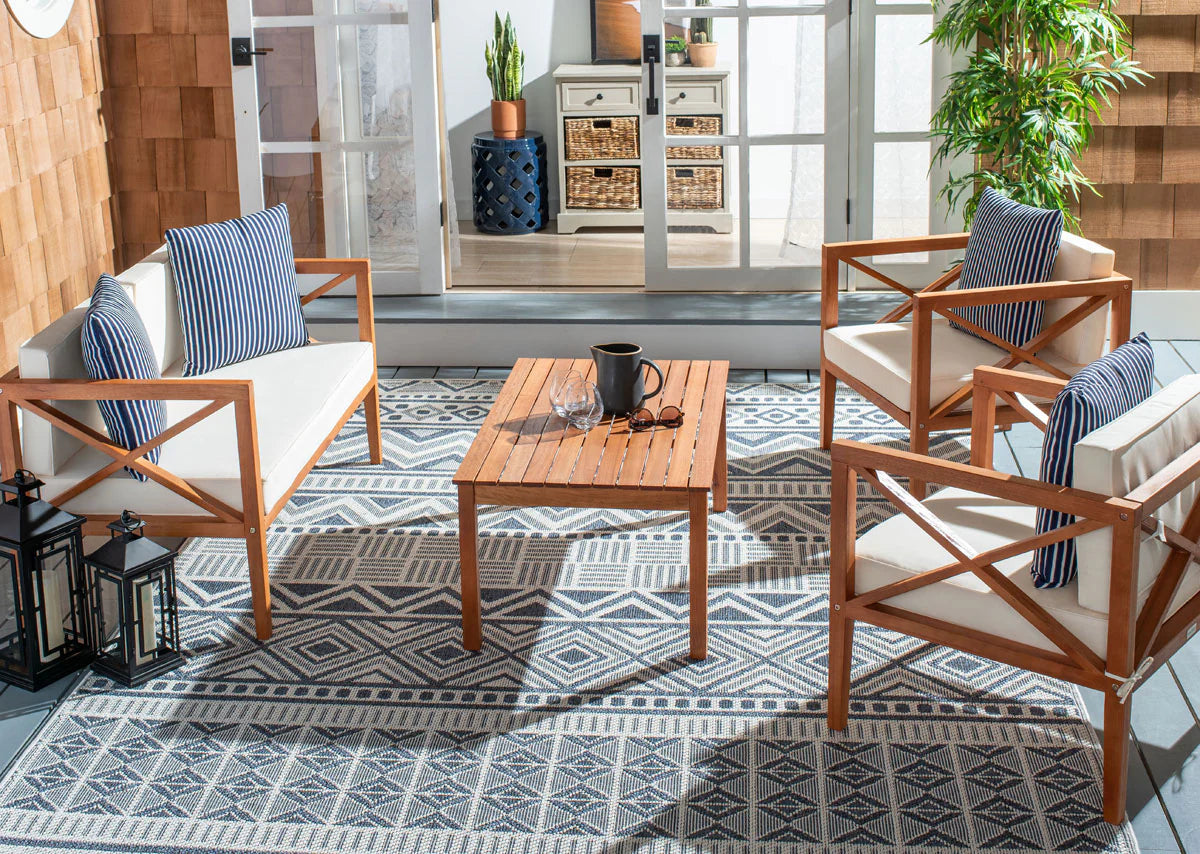 Nunzio 4-Piece Outdoor Set with Accent Pillows - Stylish and Comfortable Seating for Relaxed Outdoor Living