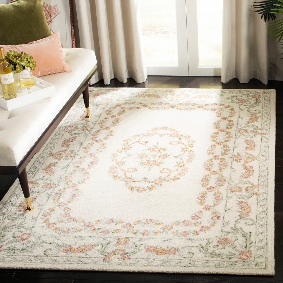Aubusson Hand Tufted Wool Rug - Luxurious and Timeless Area Rug for Elegant Interiors