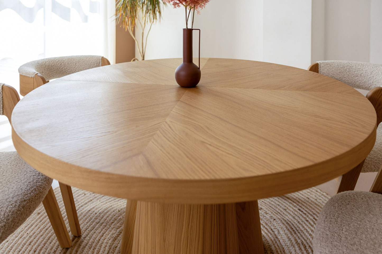 Modrest Cloud Modern Natural Oak Extendable Dining Table A Masterpiece of Contemporary Design and Functional Elegance for Sophisticated Dining Spaces