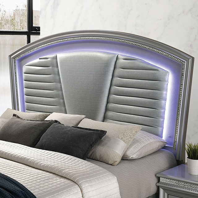 Maddie Contemporary Crystal Mirror Accent Silver Bed