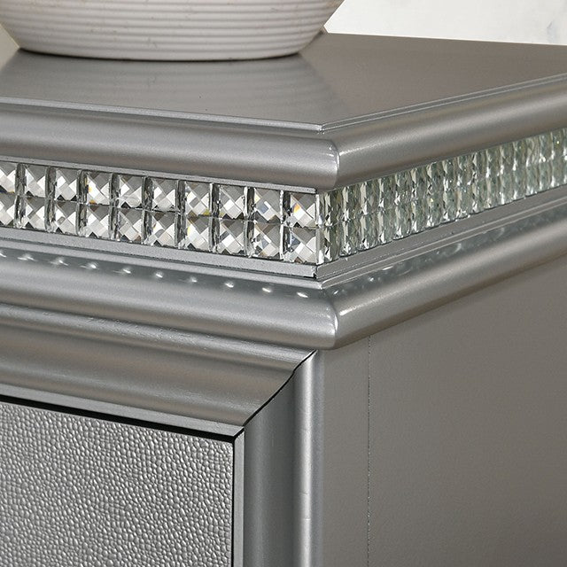 Maddie Contemporary Crystal Mirror Accent Silver Bed