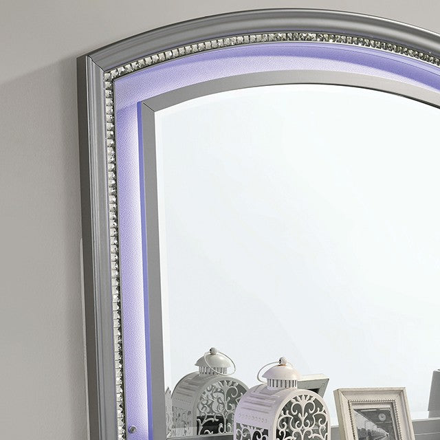 Maddie Contemporary Crystal Mirror Accent Silver Bed