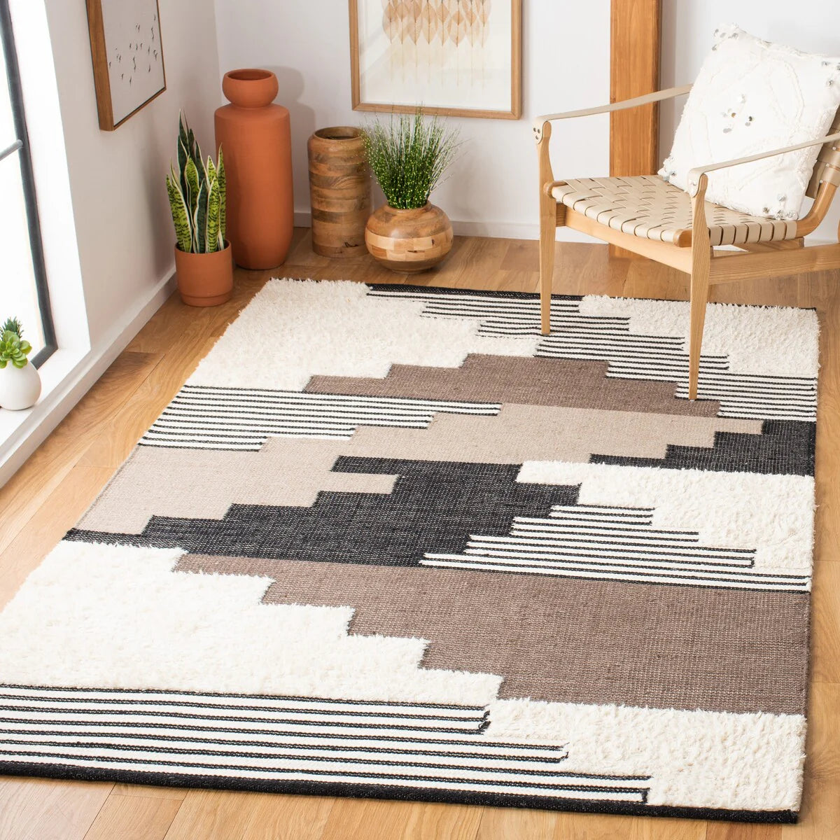 Kenya Hand Woven Wool and Cotton Rug - Stylish and Durable Area Rug for Modern Homes