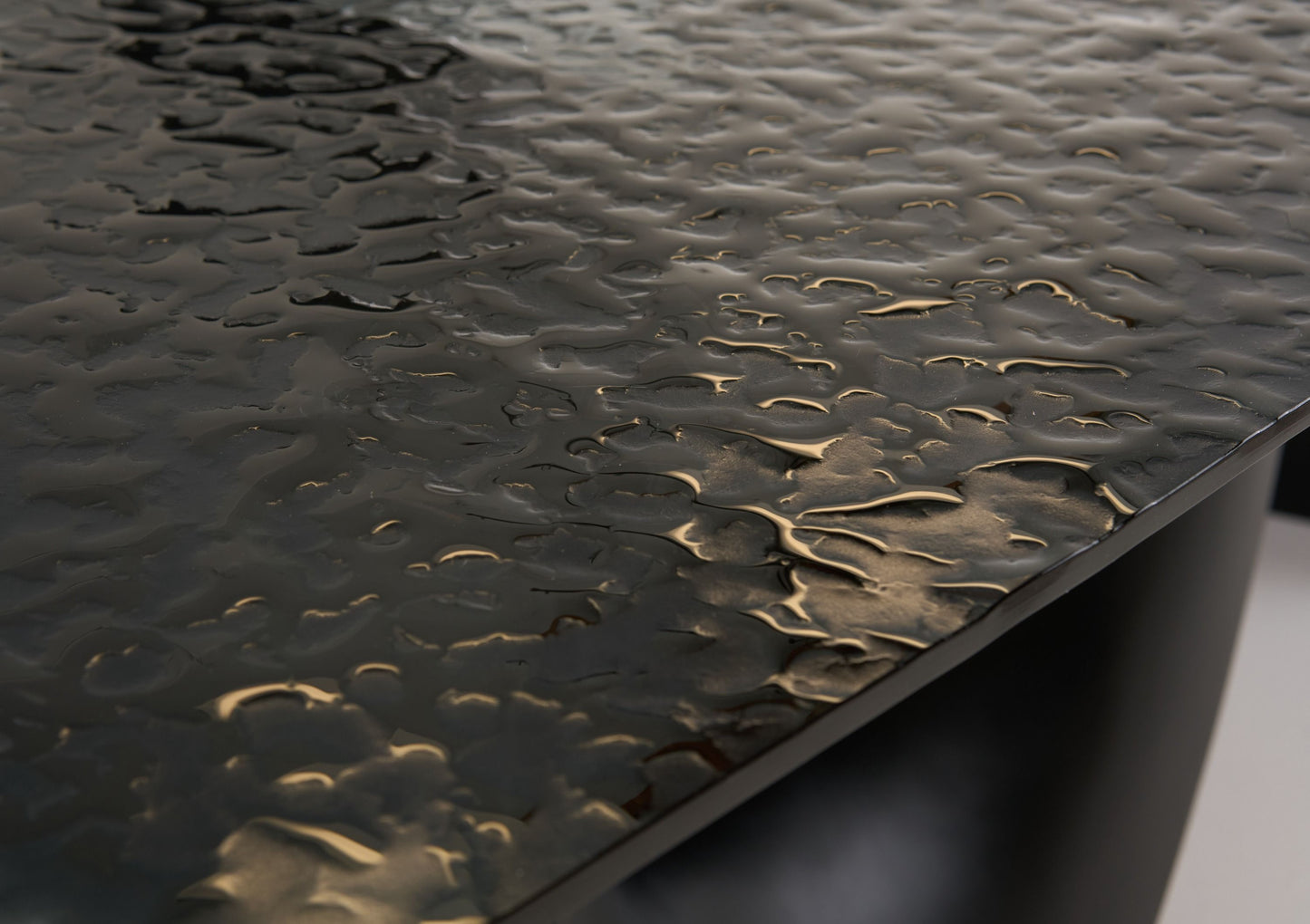 Modrest Neptune Modern Grey Wave Glass + Black Dining Table - Sleek and Stylish Dining Solution for a Contemporary Dining Room