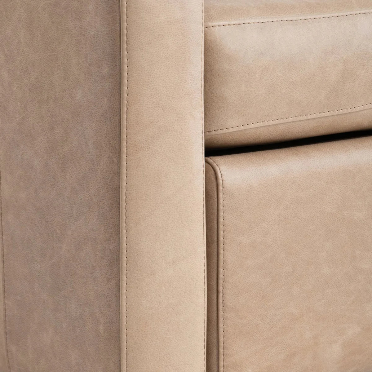 Ventura Leather Power Motion Chair – Premium Recliner with Modern Comfort