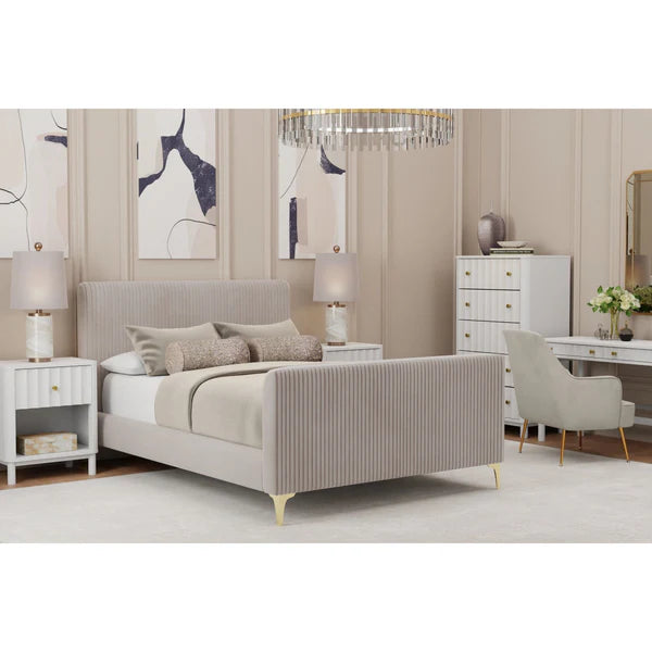 Zaldy Light Grey Platform Bed - Sleek Modern Design with Minimalist Appeal