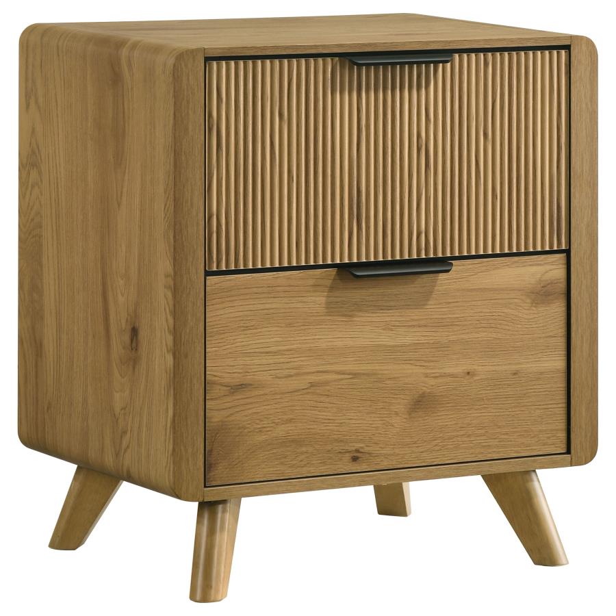 Bennett 5 Piece Light Oak Queen Bedroom Set