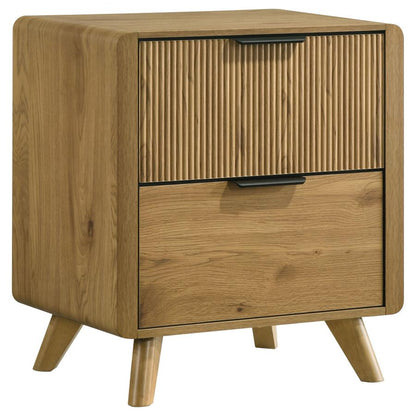 Bennett 5 Piece Light Oak Queen Bedroom Set